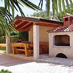 Apartment Mugeba II